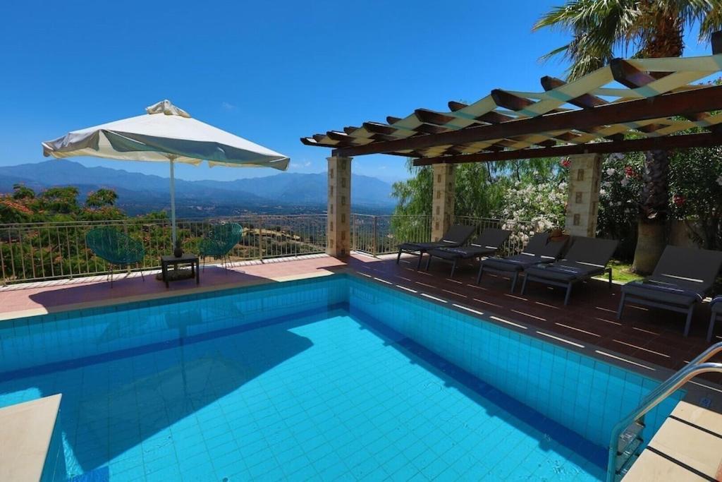 Villa Maffeo, Mit Dem Weitblick Kástellos 外观 照片